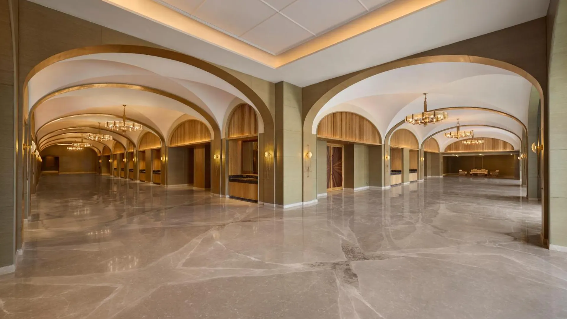 Udaipur Marriott Hotel 0*,