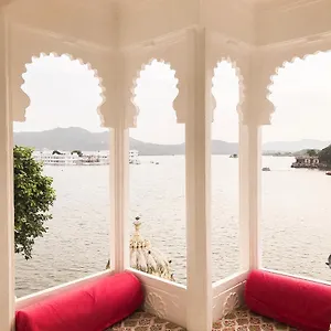 4* Hotel Jagat Niwas Palace